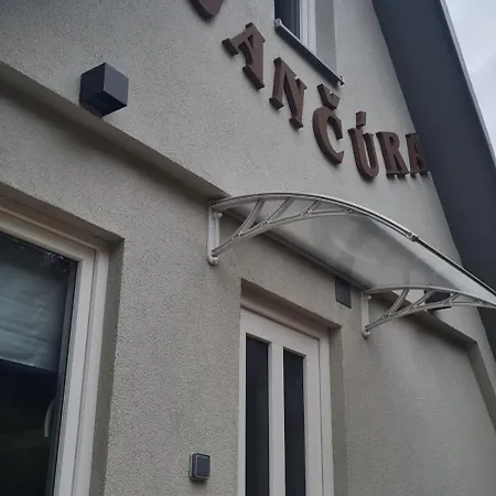 U Jancura Apartment *
